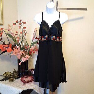 NEW Women’s Black Lace Chemise Nightgown Adjustable Straps Ruffle Nightie 6 S